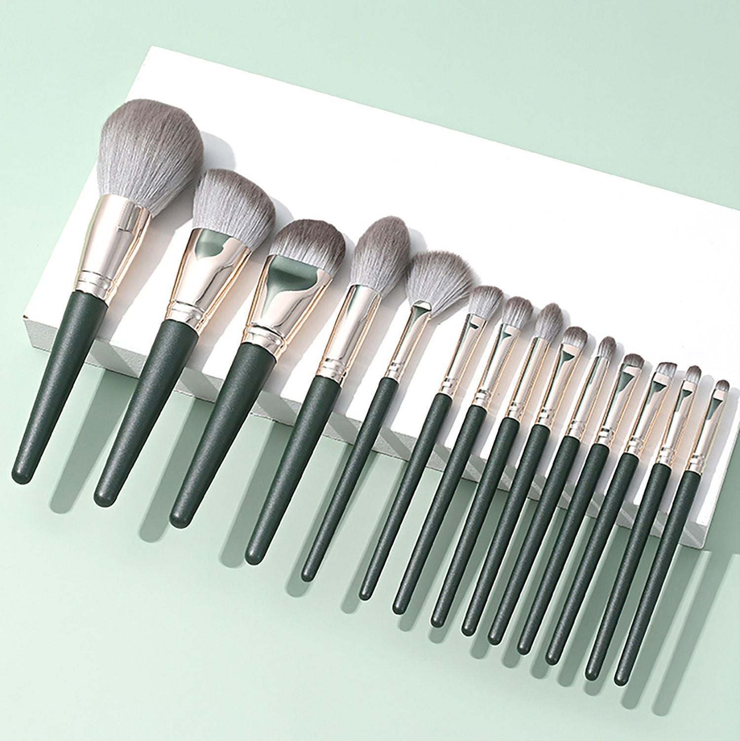 Green Cloud Makeup Brush Set - Beauty And Glam Corner