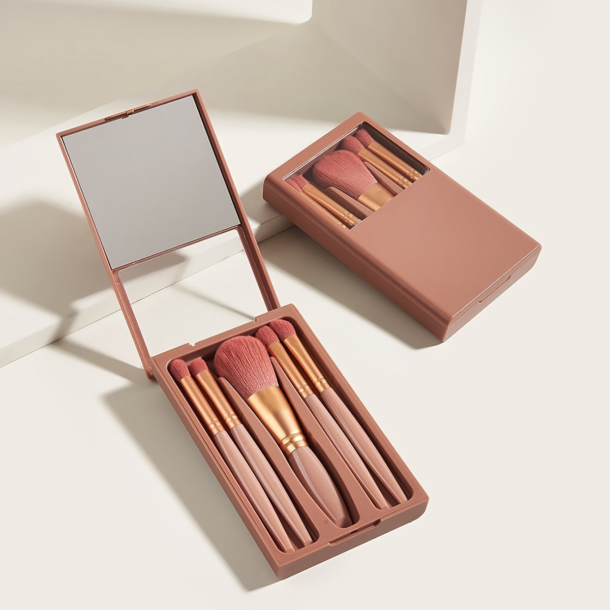 Makeup Brushes Travel Set With Mirror - Beauty And Glam Corner